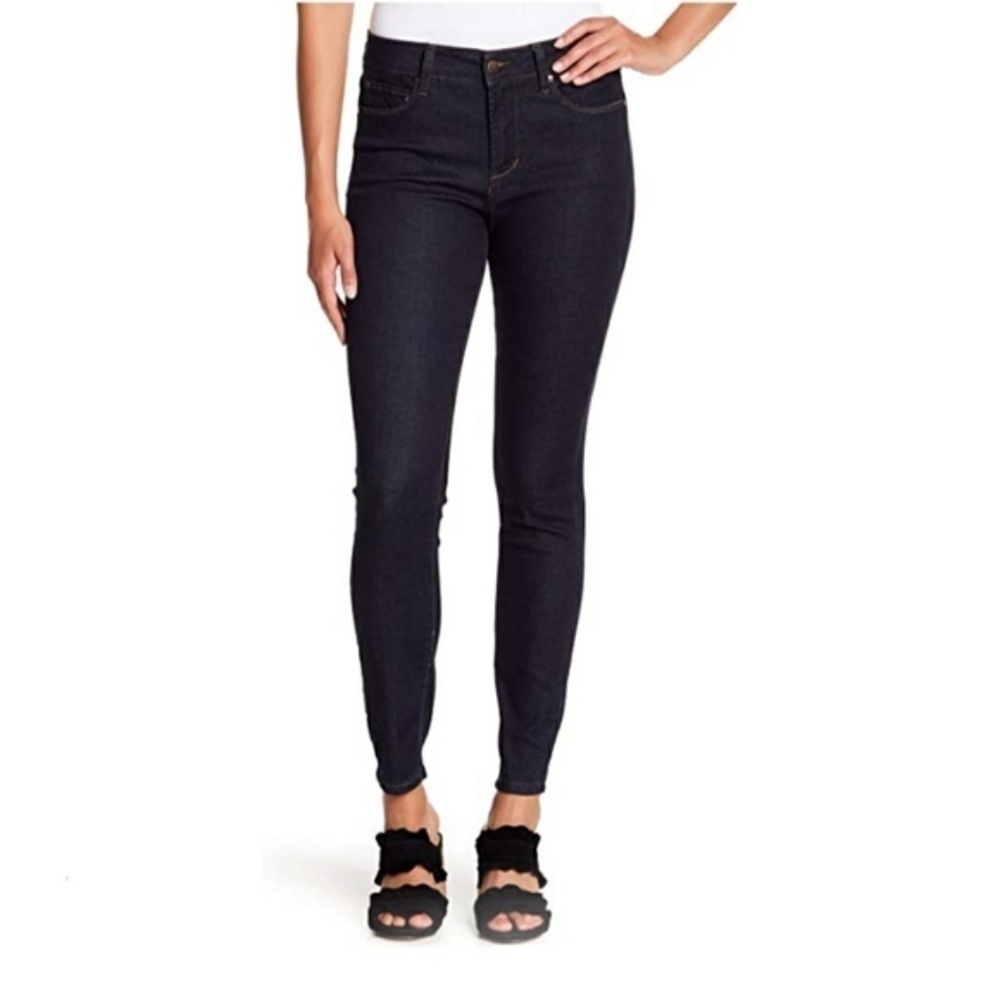 NWT TAHARI CLASSIC SKINNY  INDIGO DENIM